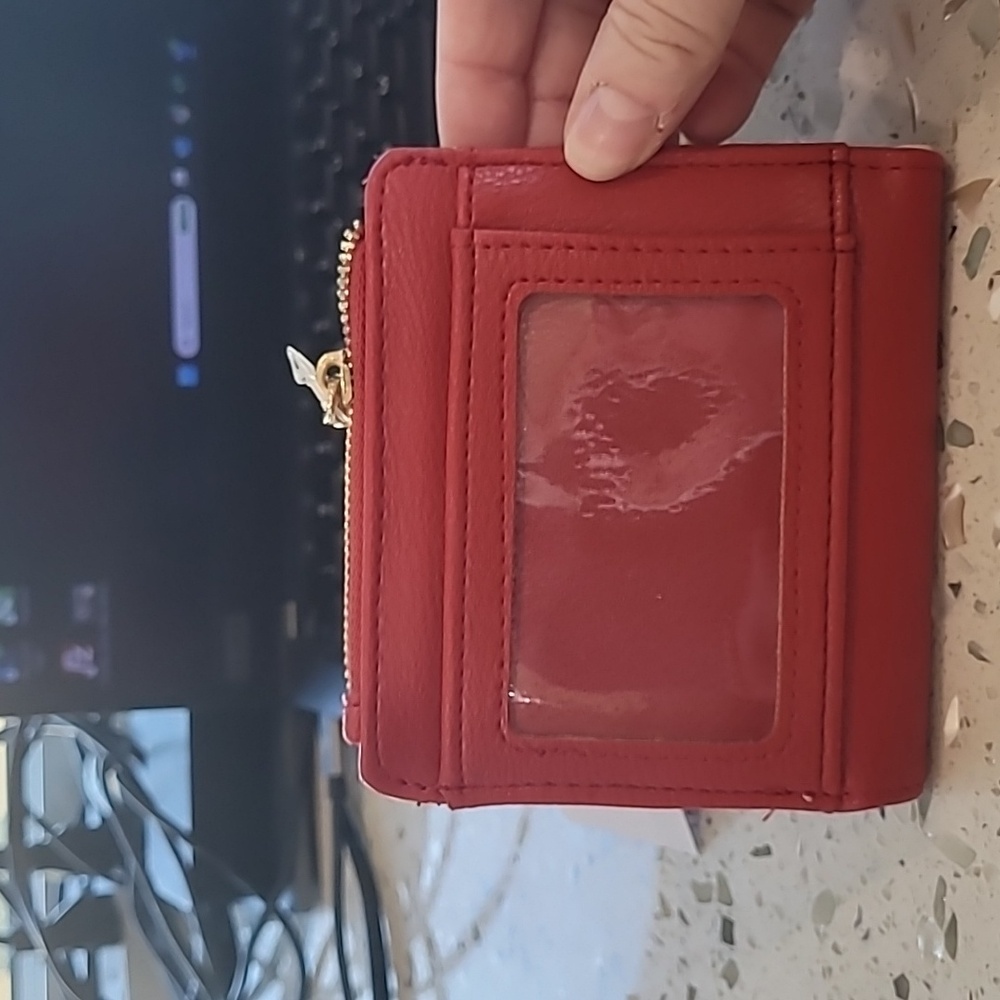 Carlos by Carlos Santana Red Wallet - Picture 4 of 6